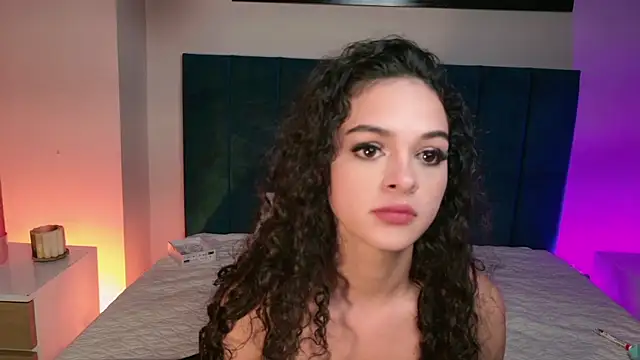 PaulinaSaint's cam snapshot