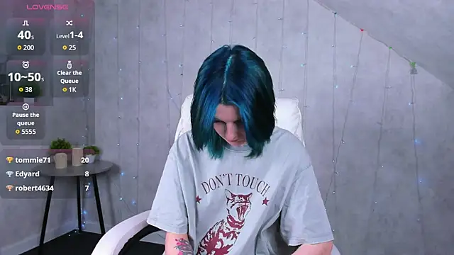 Lynn_Martin's cam snapshot