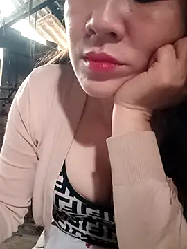 Lily-ross22's cam snapshot