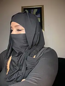 Zeynep-Lahsen's cam snapshot