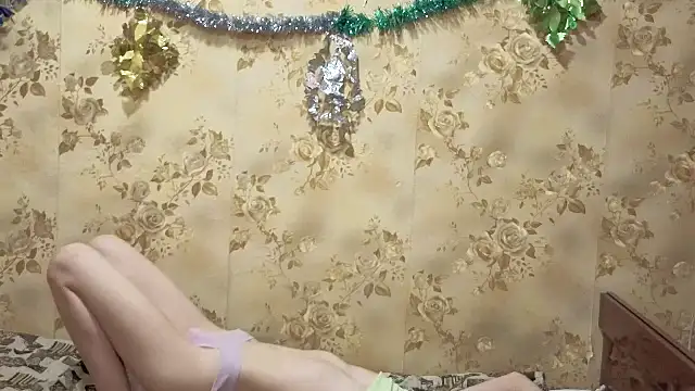 LahomaSassano's cam snapshot