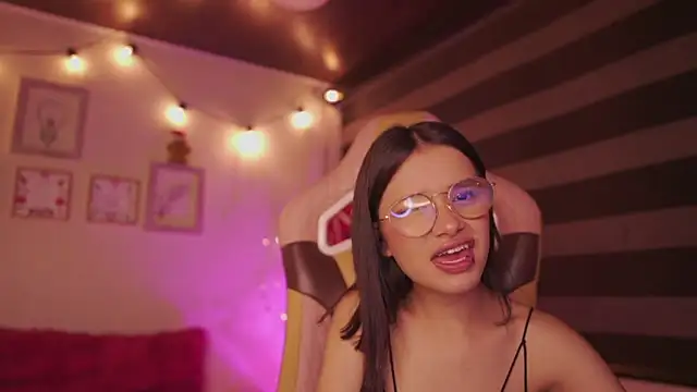 Lana_Dreams_'s cam snapshot