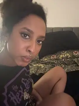 Your_Paris's cam snapshot