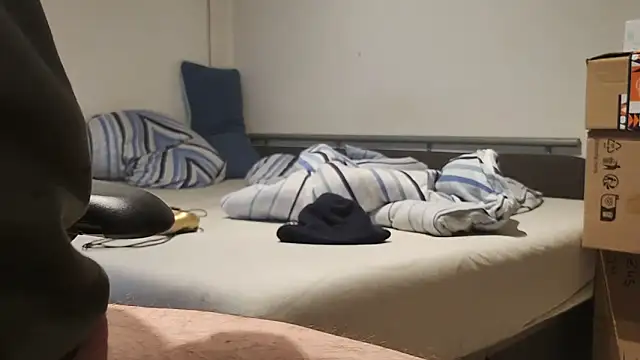 Alphapimmelchen live sex cam