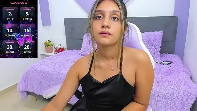 aniie_princess_18's cam snapshot