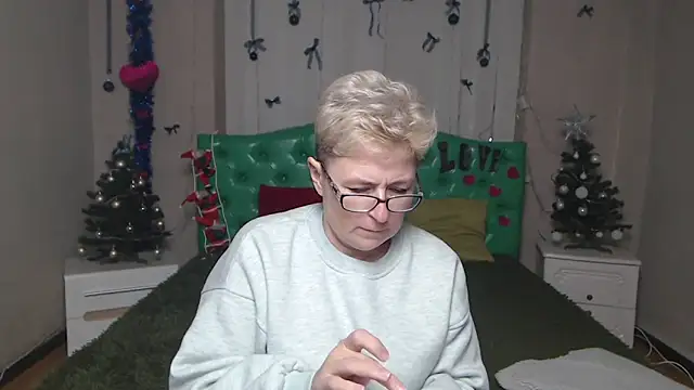 EmiliaGree's cam snapshot