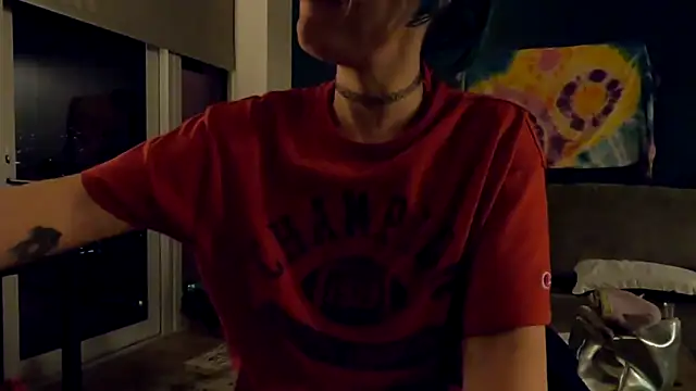 TheDaisyChaos's cam snapshot