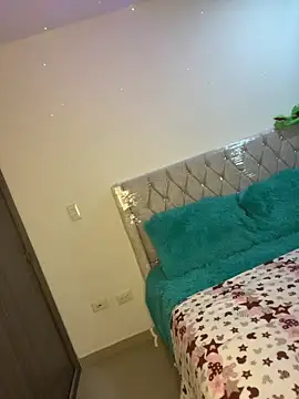 Alana_cox_'s cam snapshot