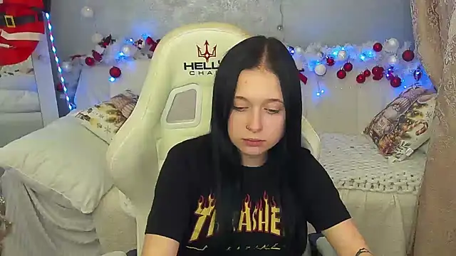 ScarletttMoon's cam snapshot