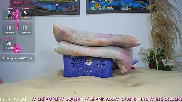 vegalaura__'s cam snapshot