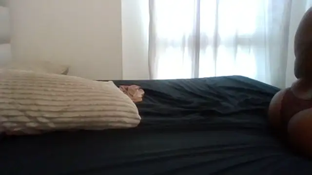 SexyNonnyy's cam snapshot