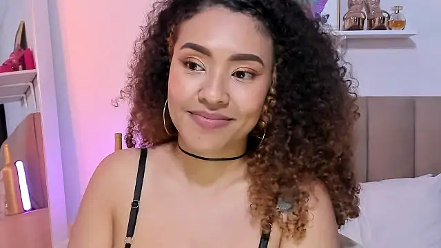 Zoe_Gruber's cam snapshot