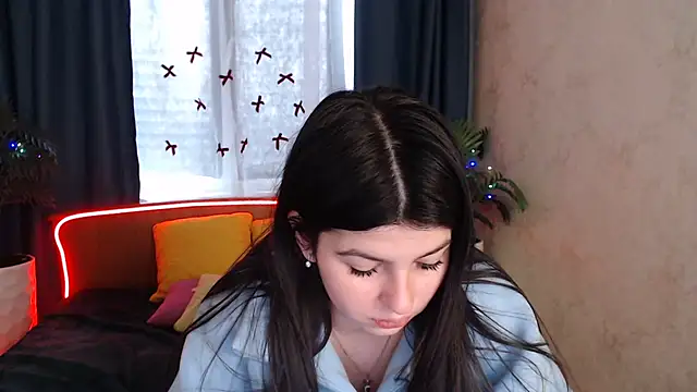 KisaModel's cam snapshot