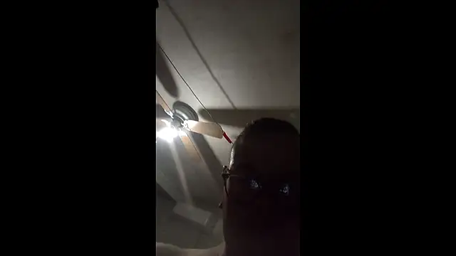 Kerrry_Caverga live sex cam