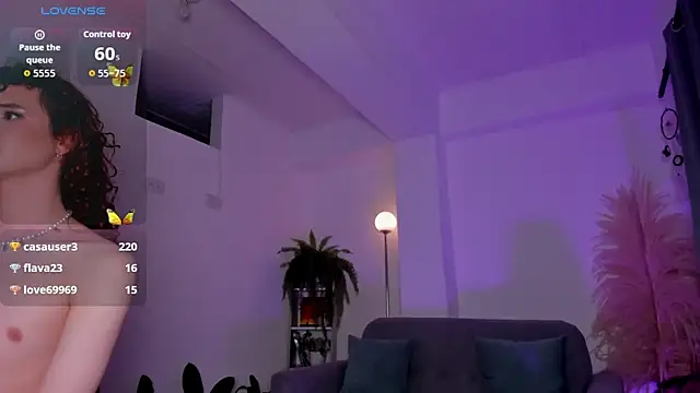 AnntoniaWood live sex cam