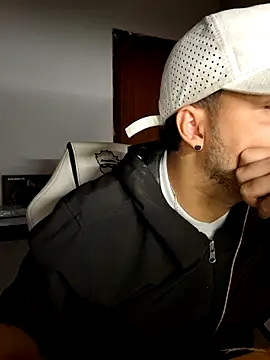 Mineirinhoot live sex cam