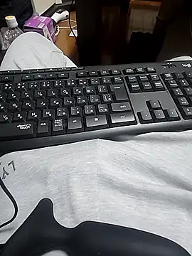 Yasu2000 live sex cam