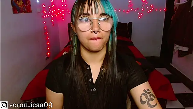 _Veronicaa_'s cam snapshot