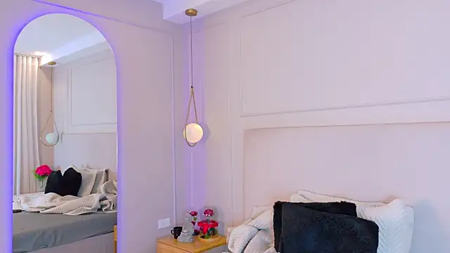 OlayaCooper live sex cam