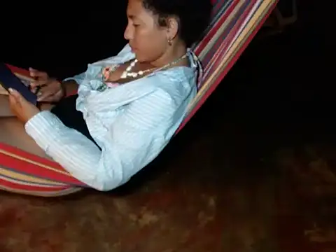 bellacrespalatina live sex cam