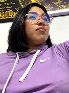 IsabellRodriguez18 live sex cam