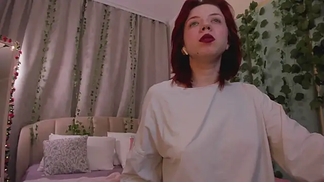 Love_is_Lola's cam snapshot