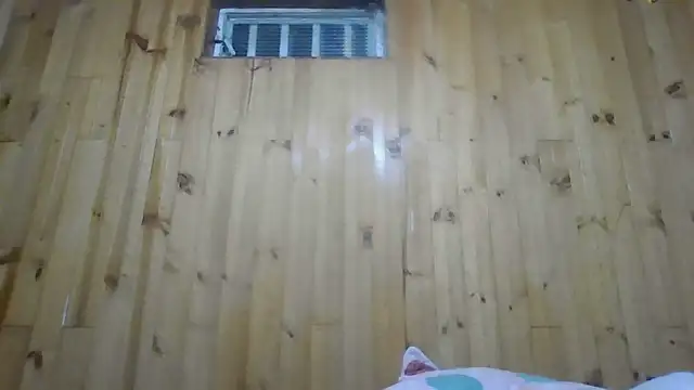 Roselingalvis13's cam snapshot