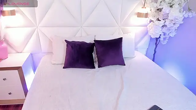 Adara__carter_'s cam snapshot