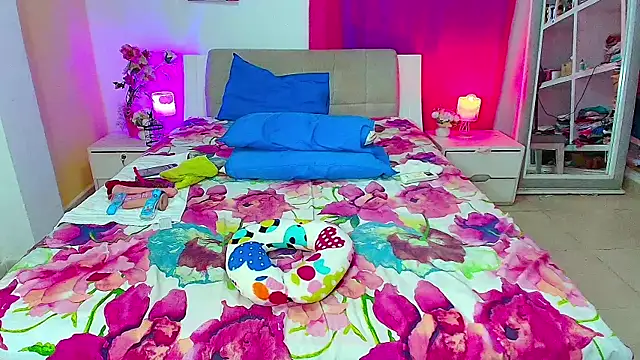 Kendralove31xxx's cam snapshot