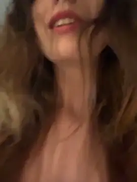 Yourmiss_x's cam snapshot