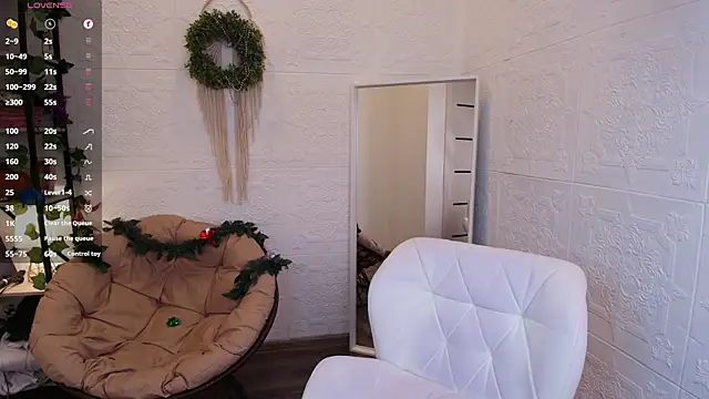 KiraEnergy's cam snapshot