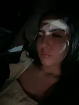 Sofia_Collins- live sex cam