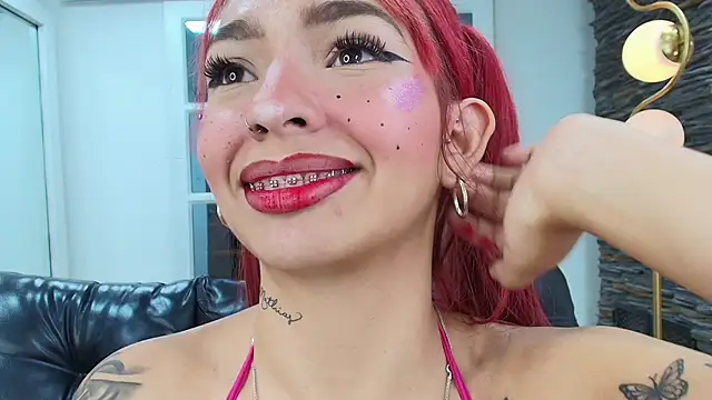 miss___abigail's cam snapshot