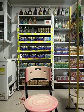 OliverWest04 live sex cam