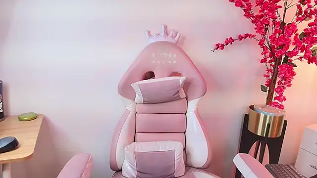 Lia_adamsss's cam snapshot