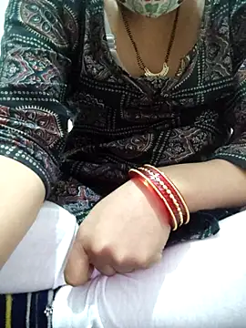 Saishaa's cam snapshot