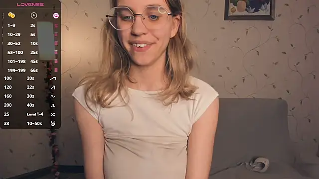 JoanBaggott live sex cam