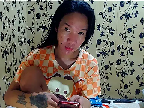 UnBeatableMistress live sex cam