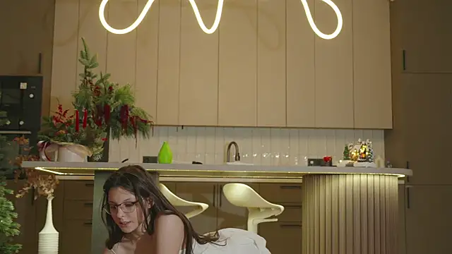 whisper_of_love's cam snapshot