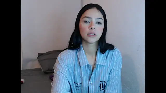 Mia_fire666's cam snapshot