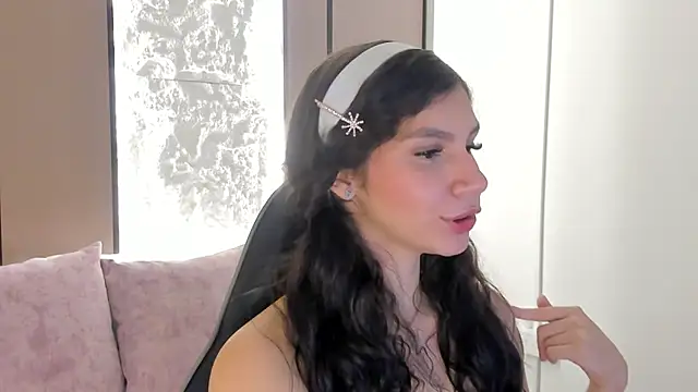 cloee20_'s cam snapshot