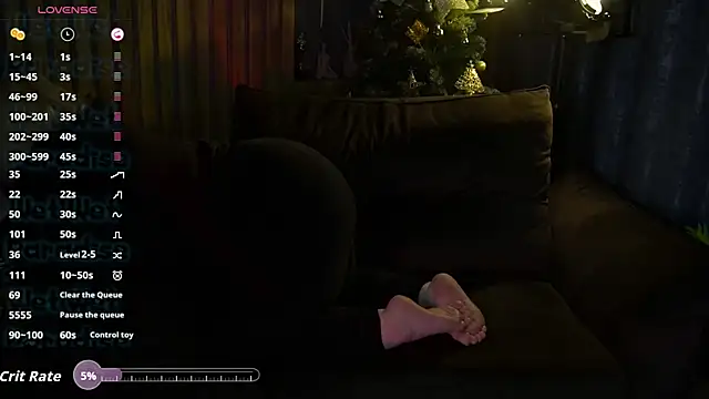 ZaraReignn's cam snapshot