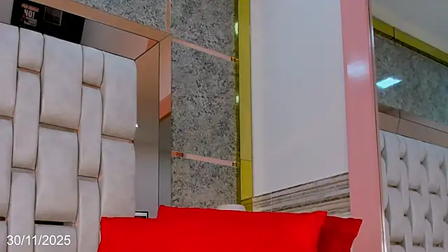 Melanie_St4r's cam snapshot