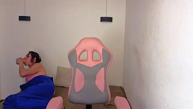 Ivonne_ferrer__'s cam snapshot