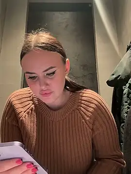 KiraSunshine's cam snapshot