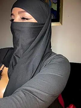 Zeynep-Lahsen's cam snapshot