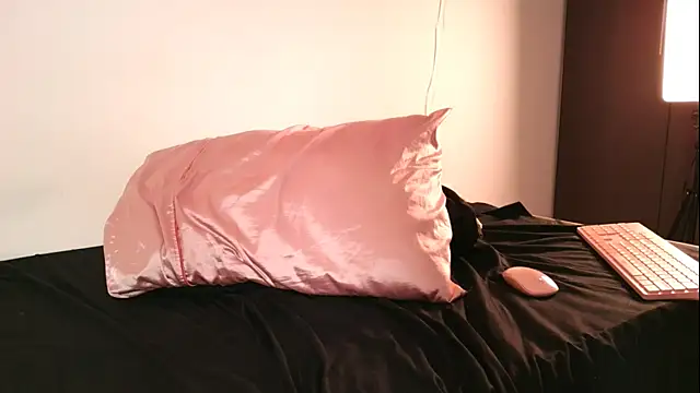 Aurorabeck_'s cam snapshot