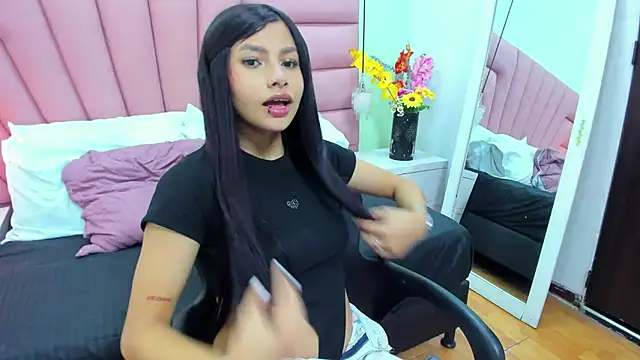 Kim_Luna1's cam snapshot