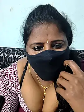 siri_telugutamil's cam snapshot