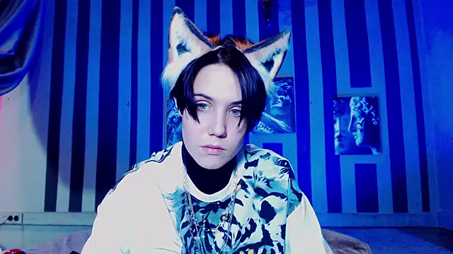 onaloon's cam snapshot